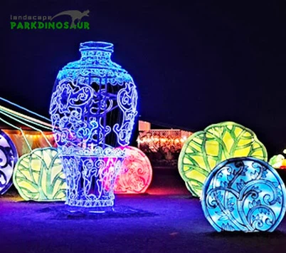 Spectacol de lanterne luminoase